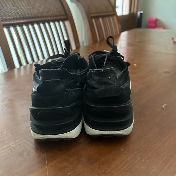 Black Nike Shoes - Picture 4 of 12